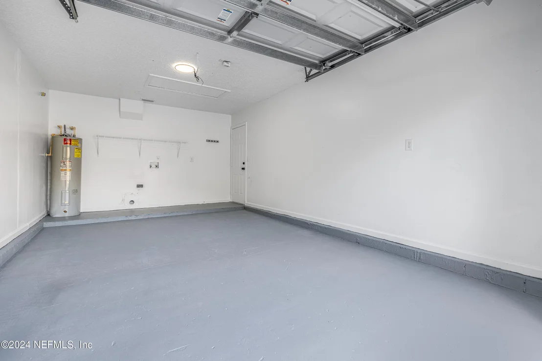 Photo of 498 ARLINGTON Road N