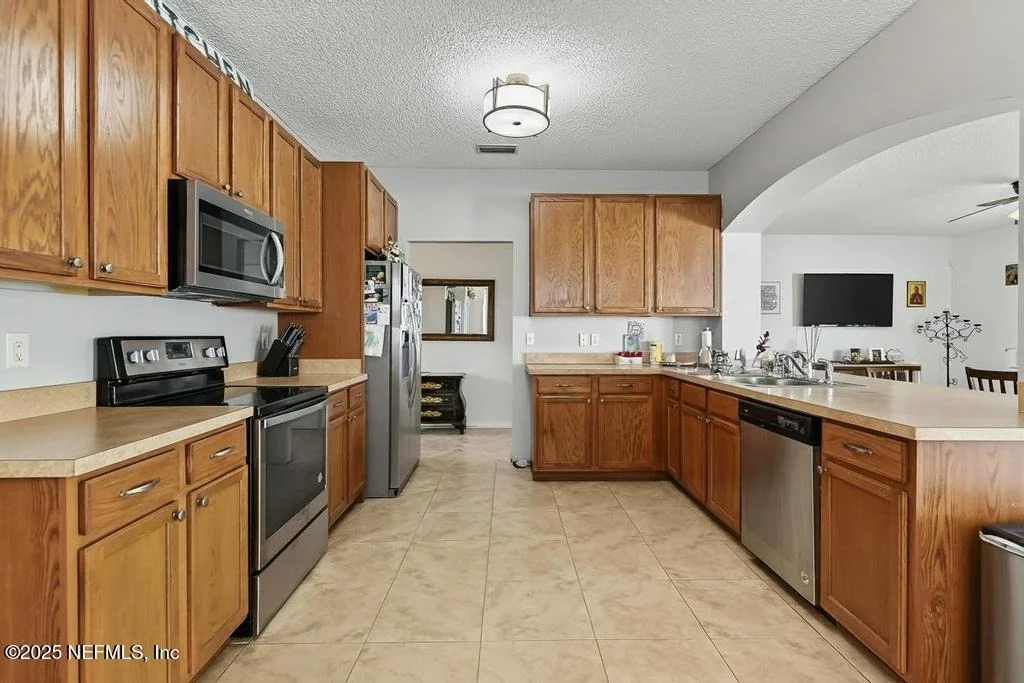 Photo of 12418 TROPIC Drive