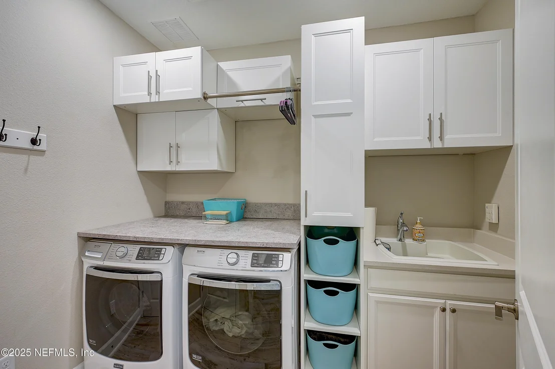 Photo of 598 MARQUESA Circle