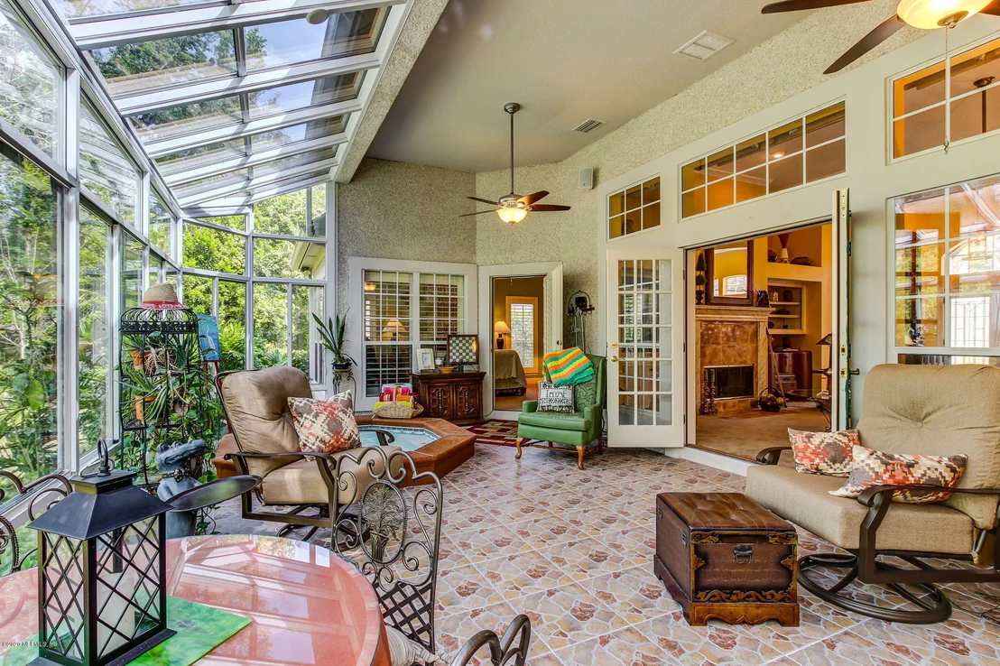 Photo of 8128 SUFFIELD Court