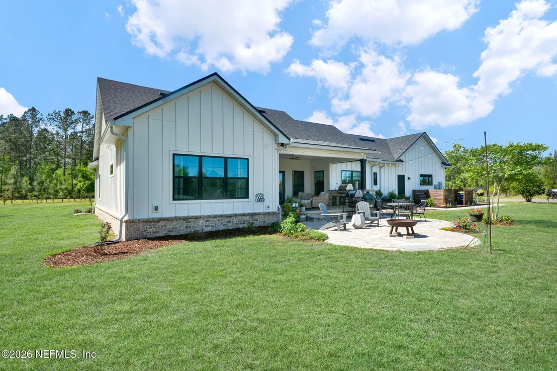 Photo of 57353 SANDY OAKS Lane