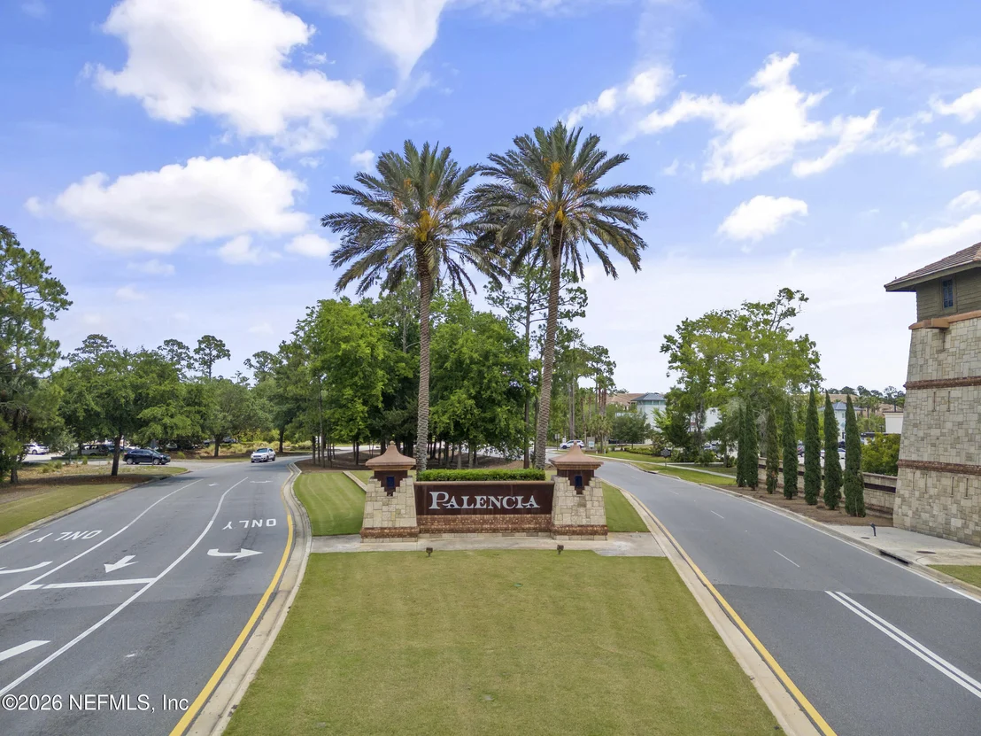 Photo of 828 RILEY Lane