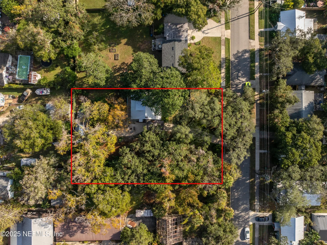 Photo of 8 PARK Avenue