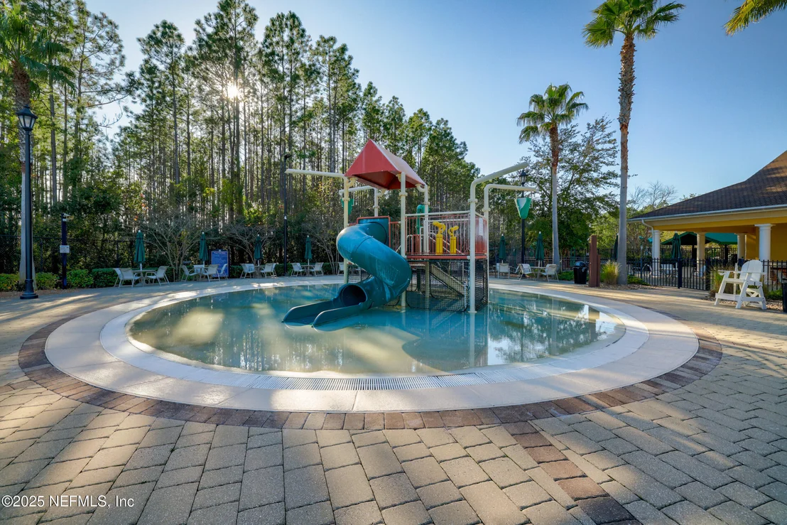 Photo of 537 DANDELION Drive