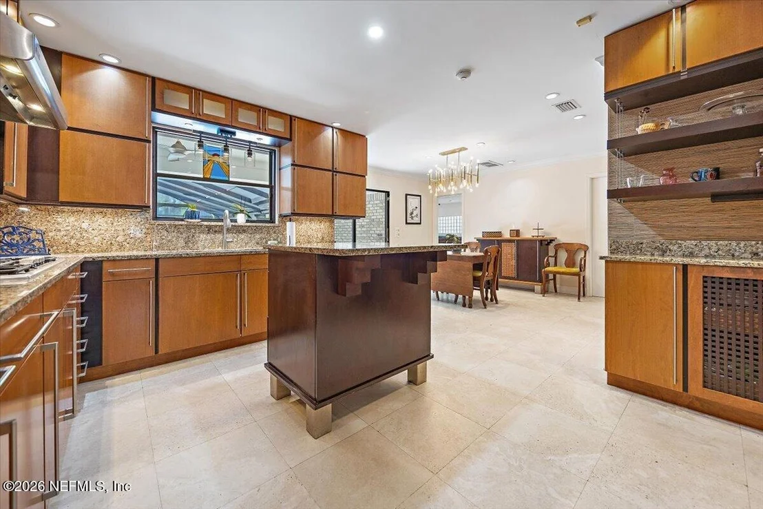 Photo of 3008 FOREST Circle