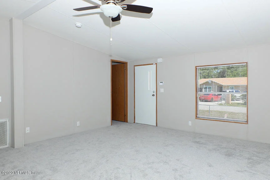 Photo of 1025 W 4TH Street
