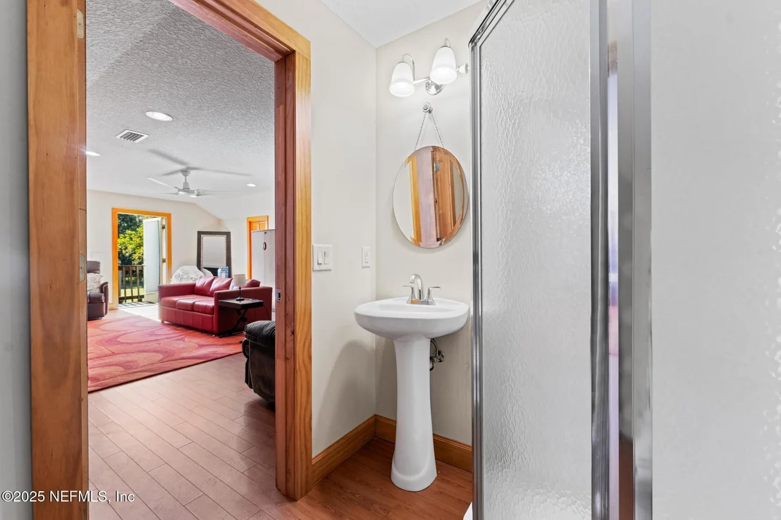 Photo of 3010 STARRATT Road