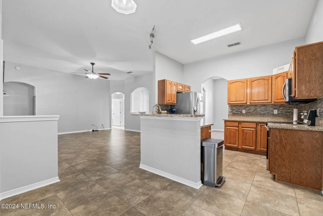 Photo of 44017 GREEN MEADOWS Lane