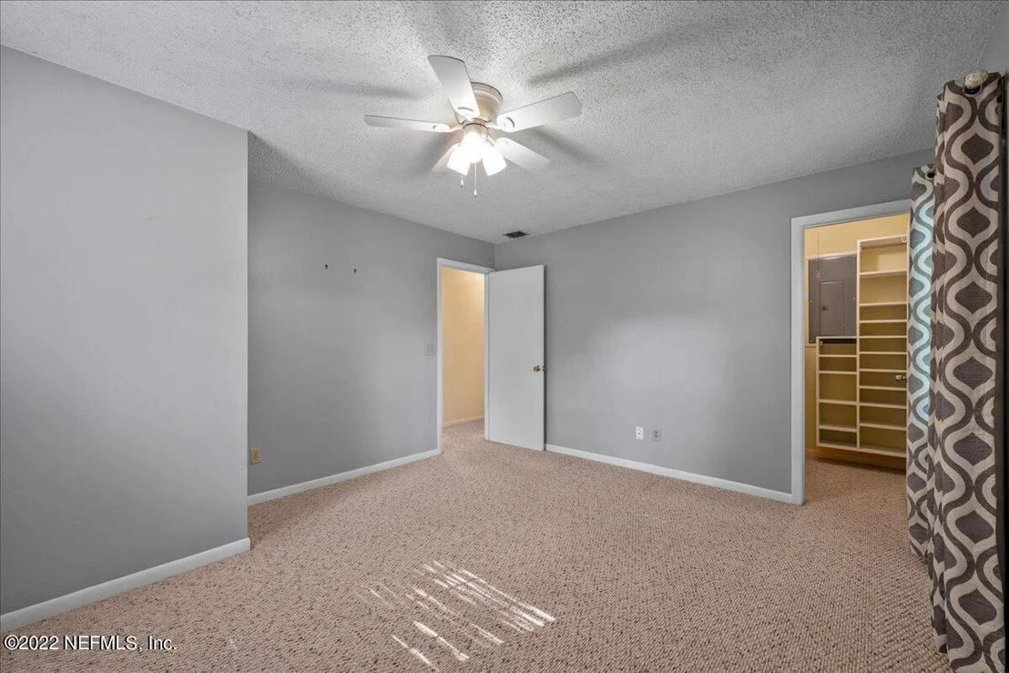 Photo of 102 JACKSON Circle