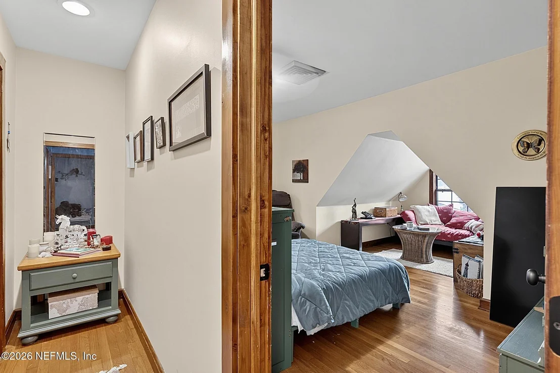 Photo of 1375 CEDAR BAY Road