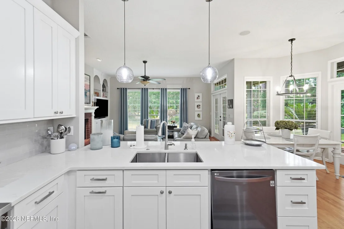 Photo of 8688 ROLLING BROOK Lane