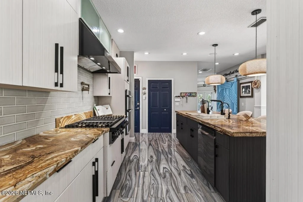Photo of 209 GULL Circle