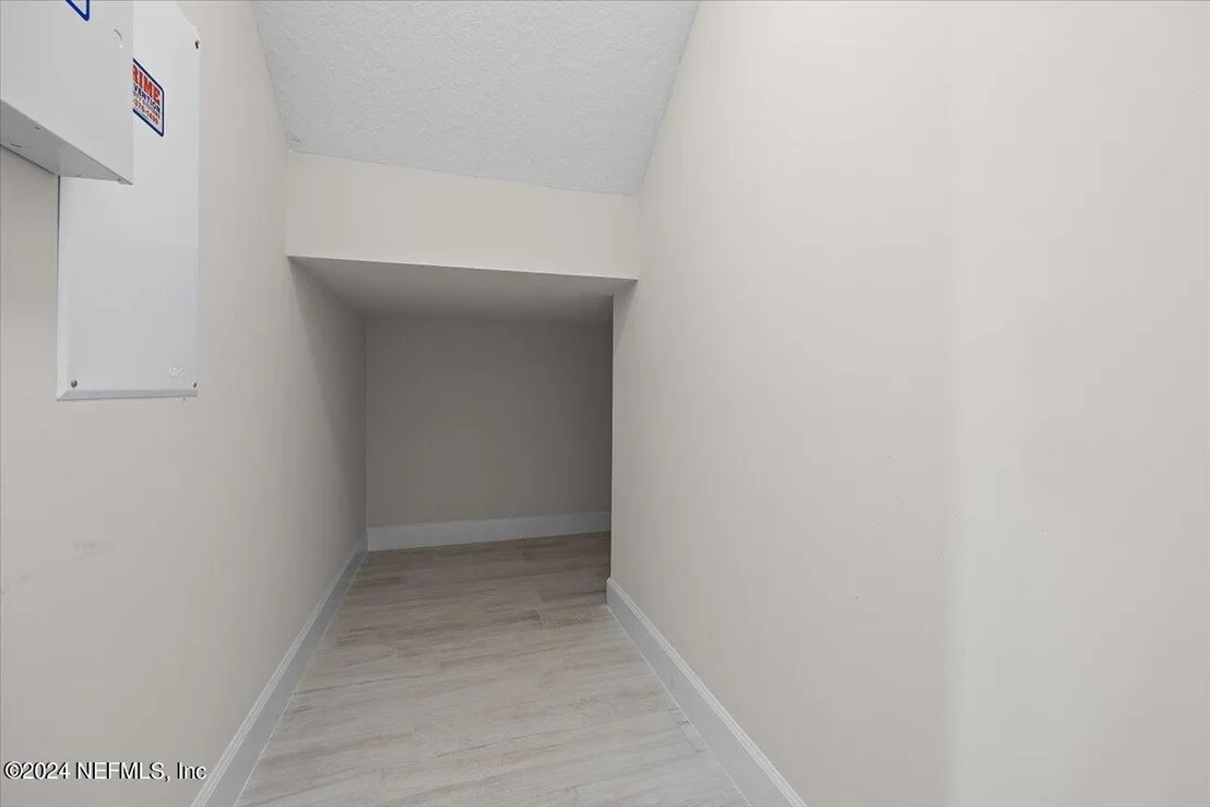 Photo of 92 OCEANVIEW Drive