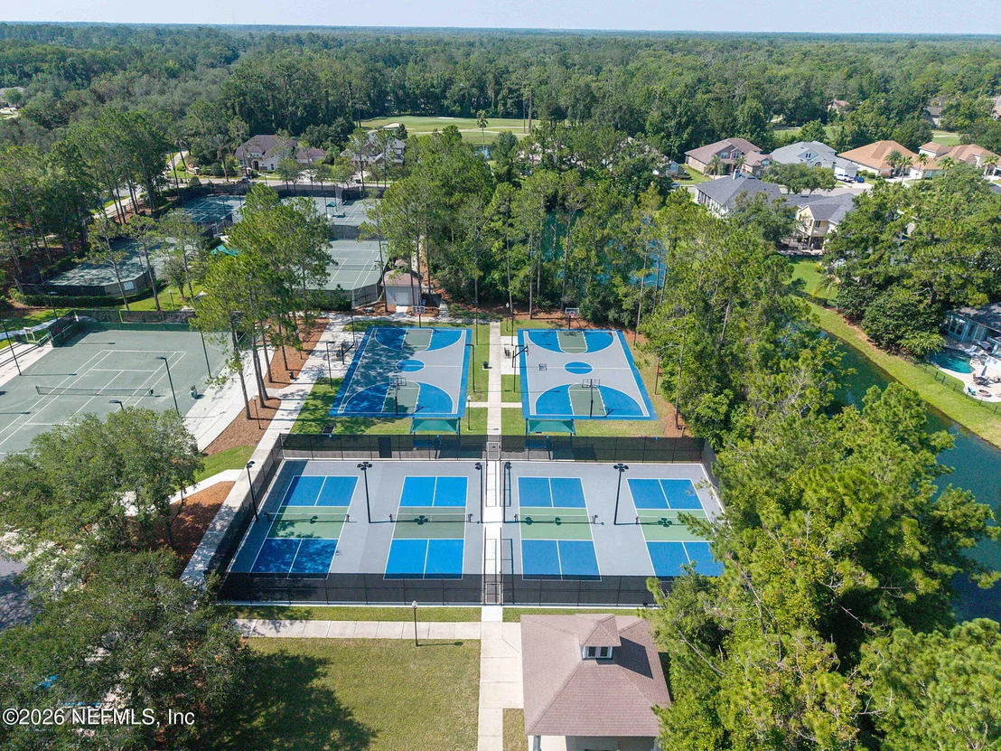 Photo of 2325 LINKS Drive