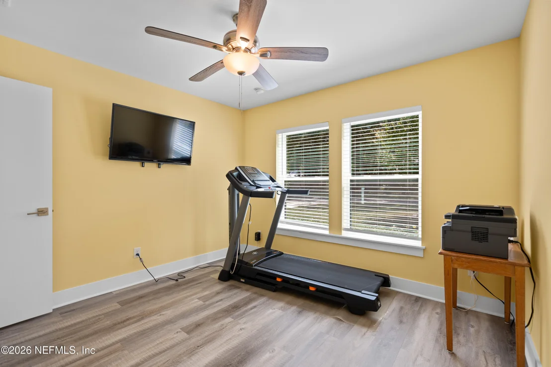 Photo of 907 QUEEN Road