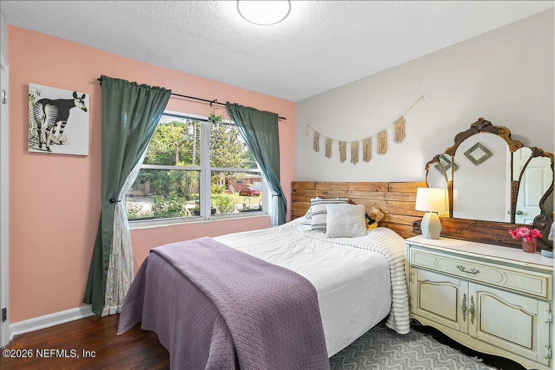 Photo of 3633 RENDALE Drive N