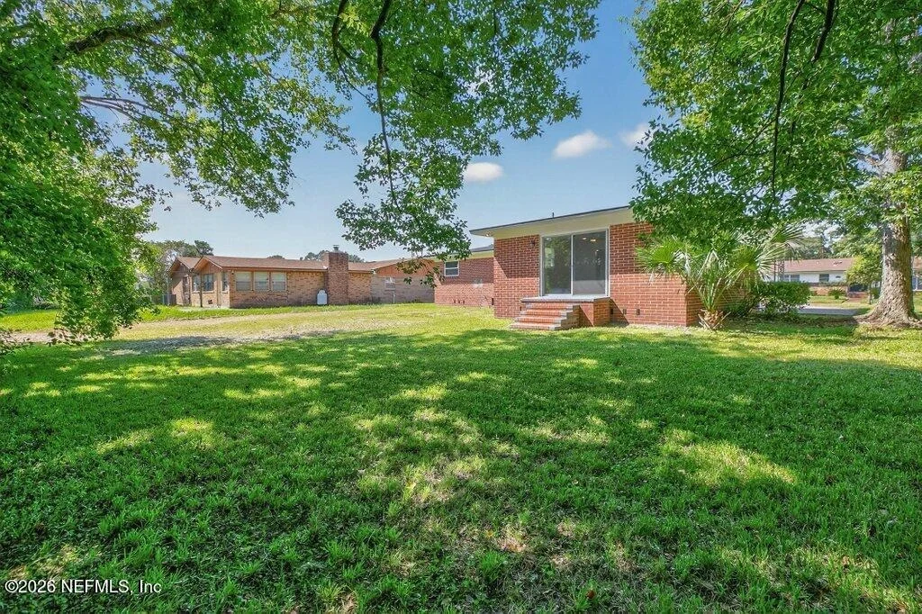 Photo of 6647 MANHATTAN Drive