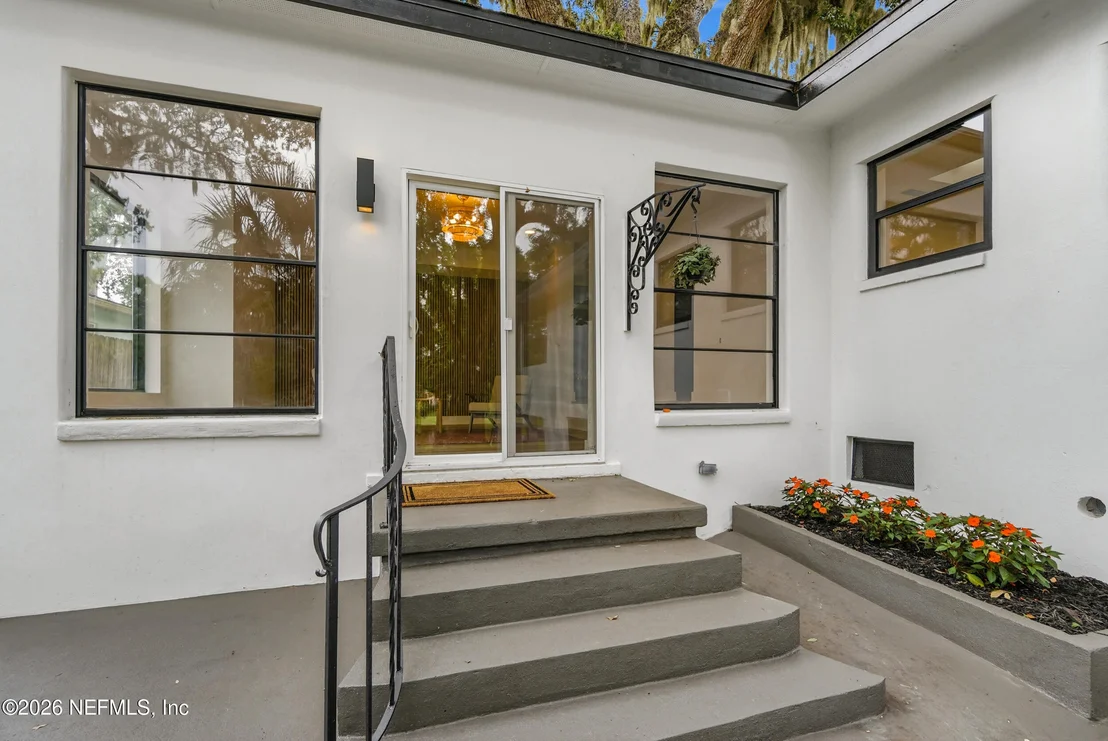 Photo of 5388 ROLLINS Avenue