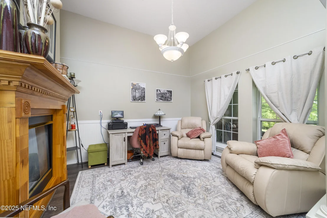 Photo of 408 NINETEENTH Street