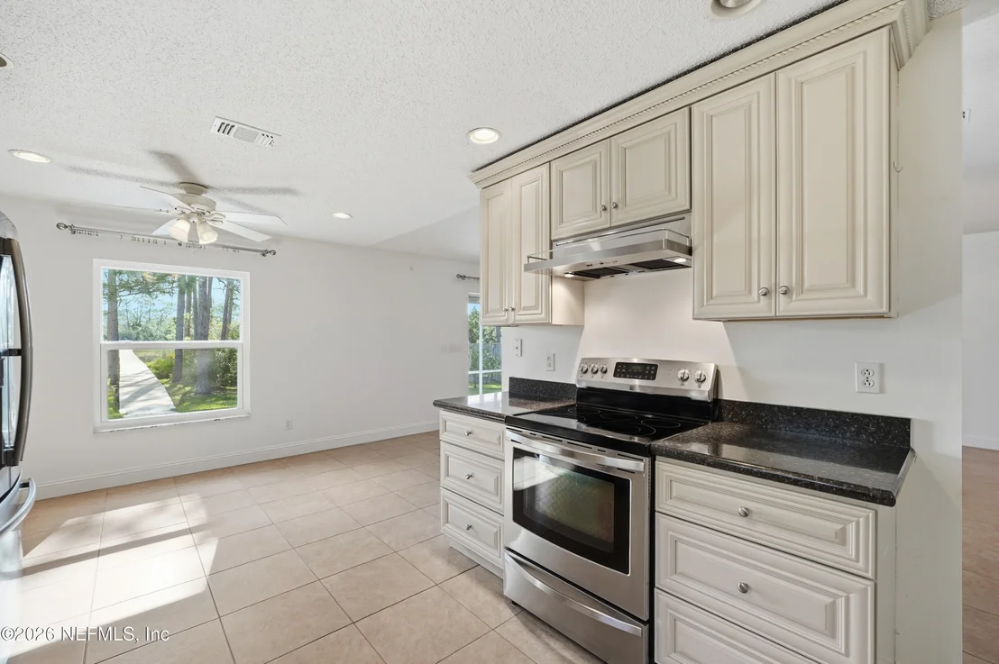 Photo of 305 ISLAND LANDING Drive