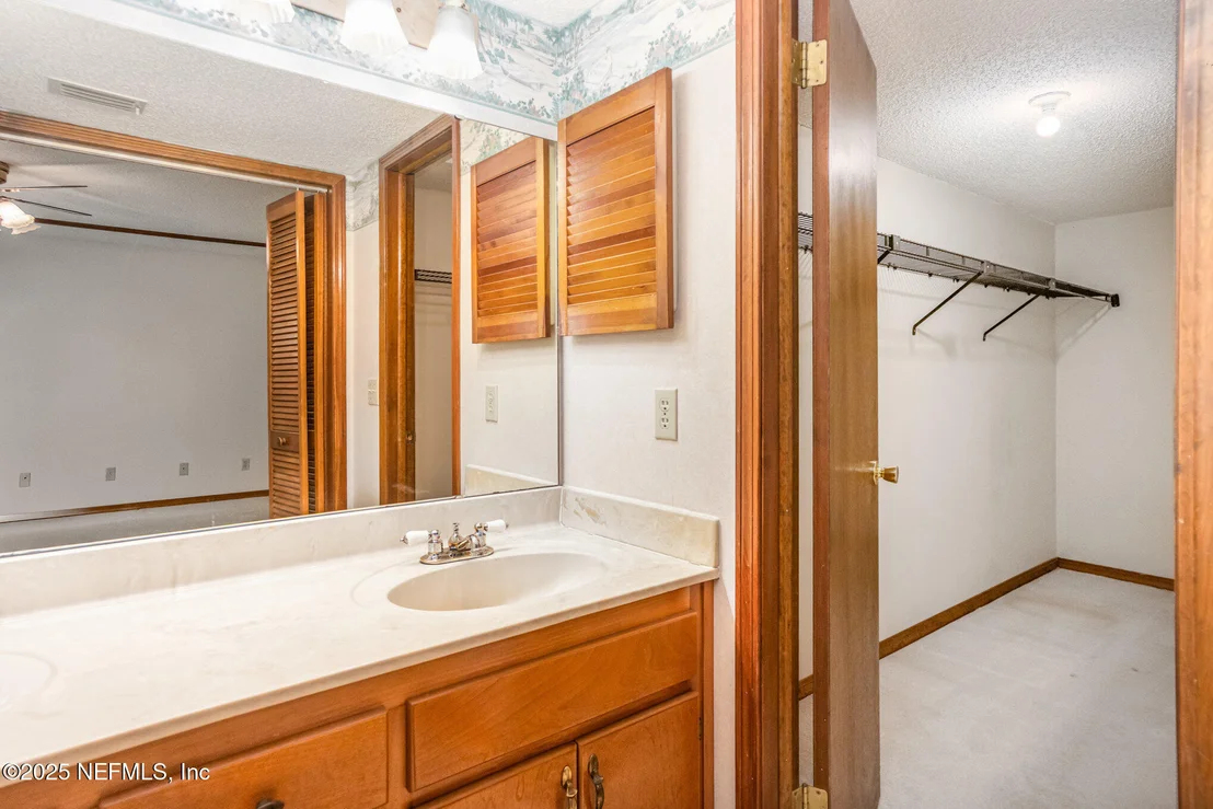 Photo of 2549 STONEBRIDGE Drive