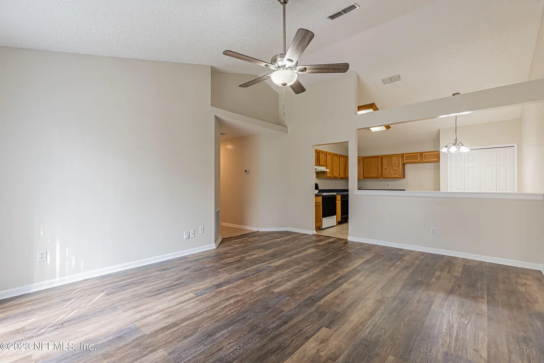 Photo of 3091 WAVERING Lane