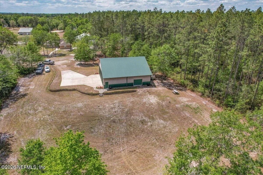 Photo of 11111 APACHE Lane