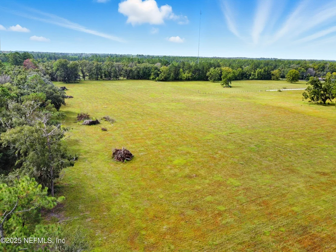 Photo of 11242 HOGAN Road