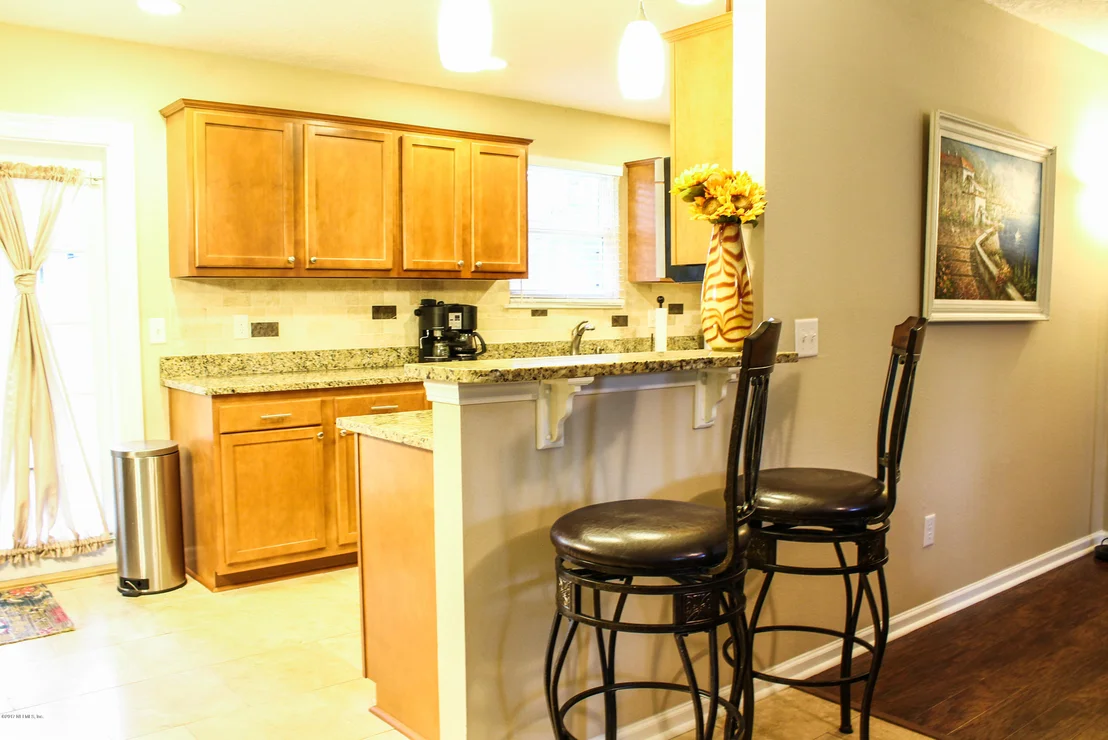 Photo of 5151 THOROUGHBRED Boulevard