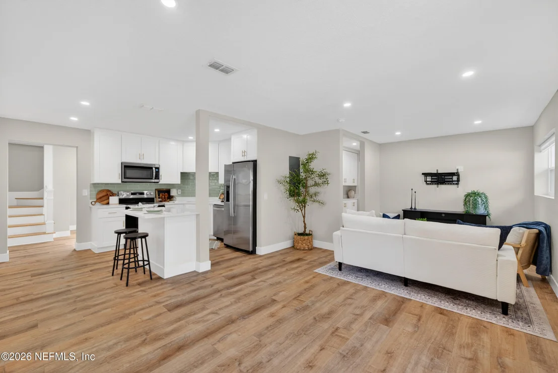 Photo of 1364 DOMAS Drive