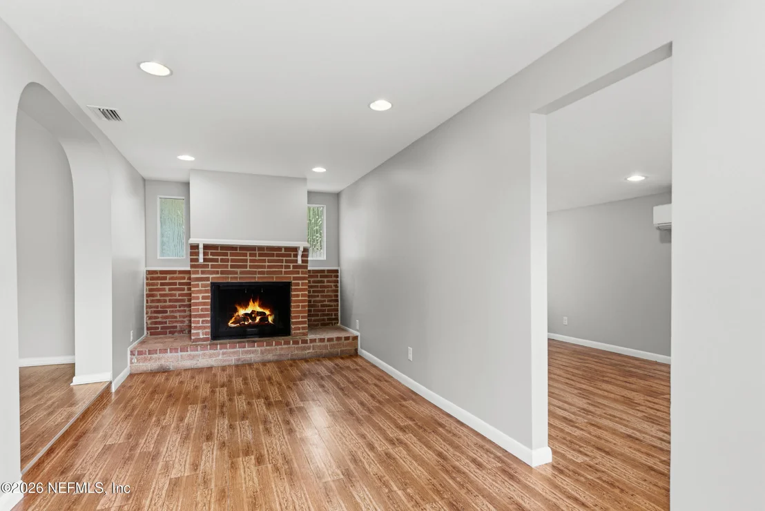 Photo of 6929 ROLLO Road