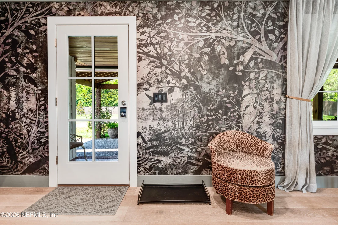 Photo of 532 MOONSHINE Drive