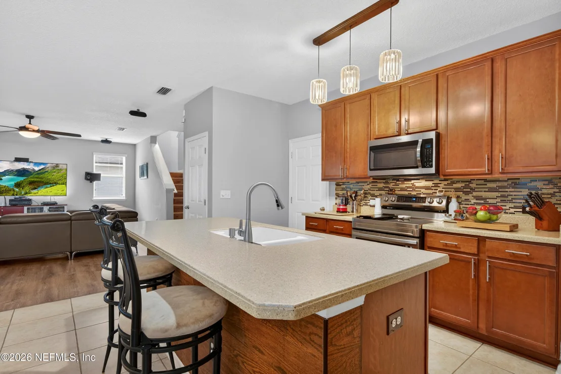 Photo of 356 SUNSHINE Drive
