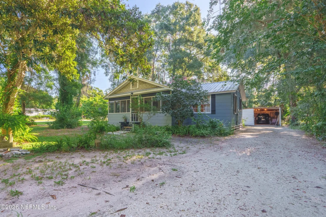 Photo of 210 PINE Avenue