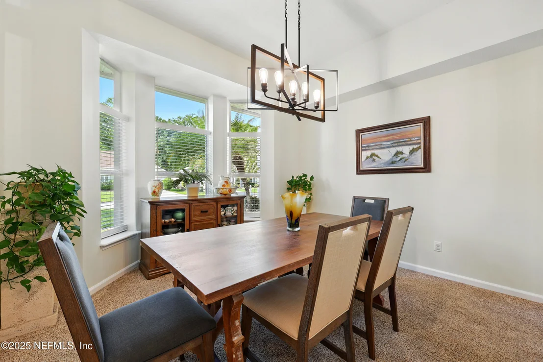Photo of 364 MAPLEWOOD Drive