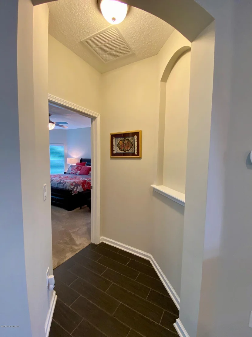 Photo of 114 MERCUTIO Lane