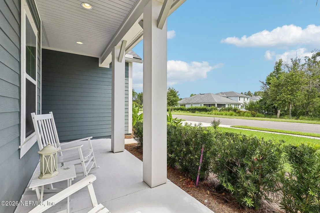 Photo of 152 CLOVERBROOK Road