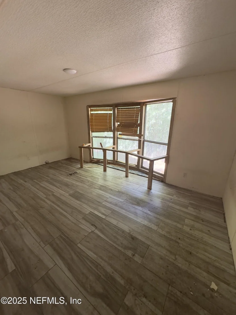 Photo of 6460 ALINE Road