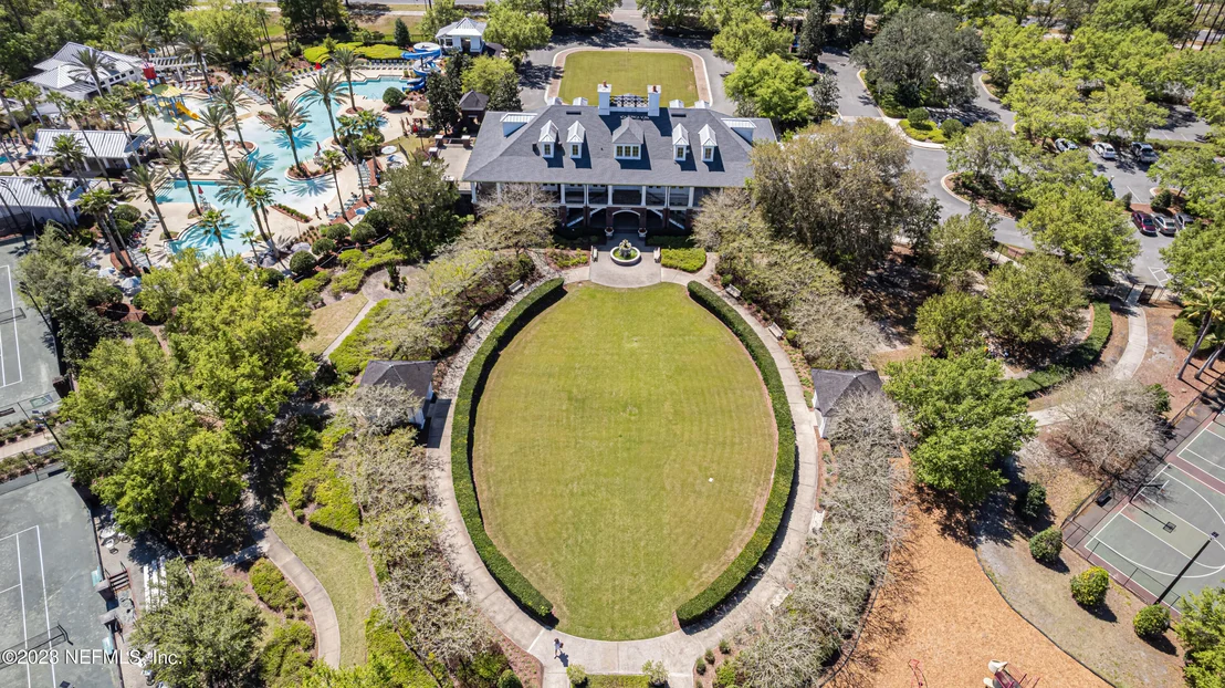 Photo of 1047 MOOSEHEAD Drive