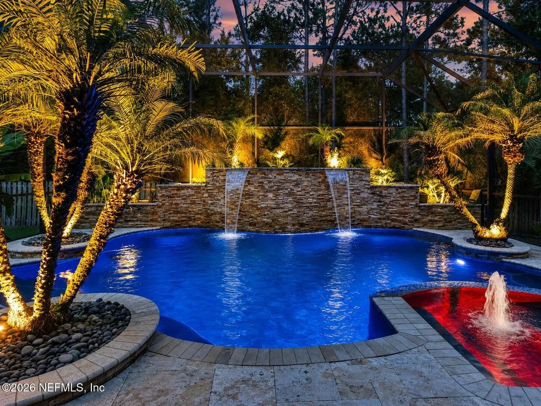 Photo of 784 W DEVONHURST Lane