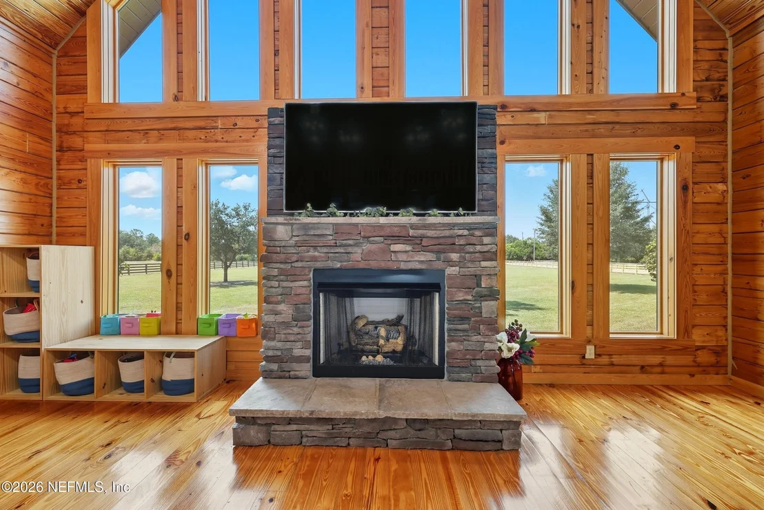 Photo of 3938 SUNSET SKY Road
