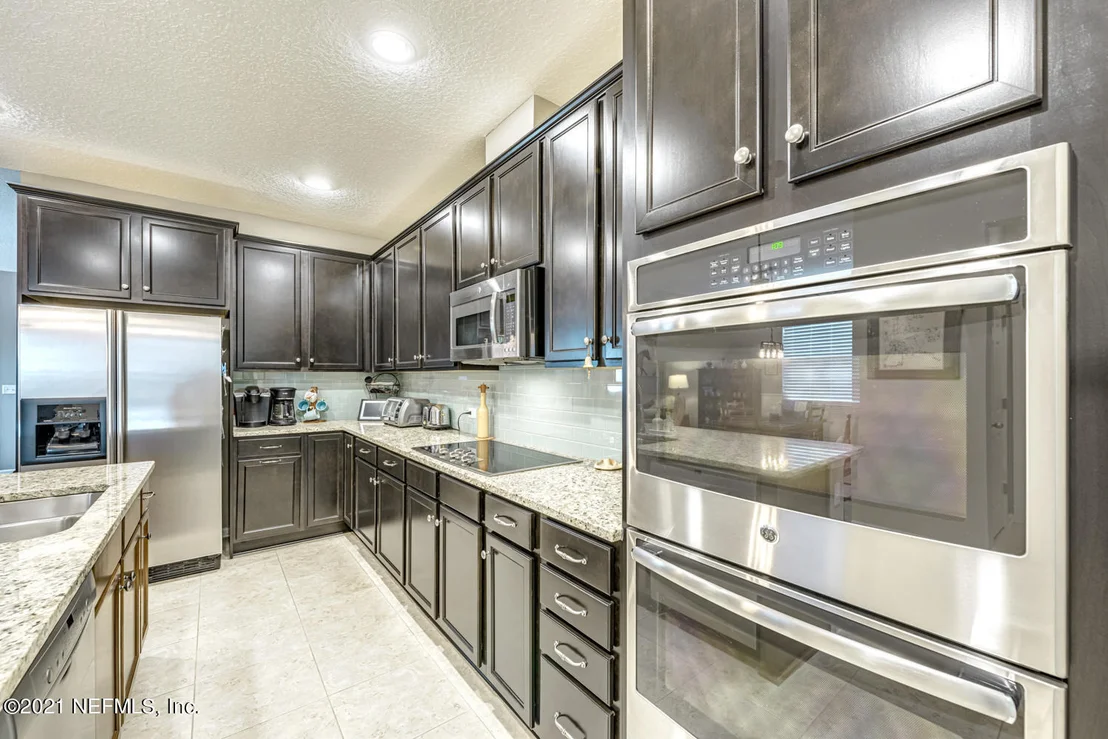 Photo of 214 PLAZA DEL RIO Drive
