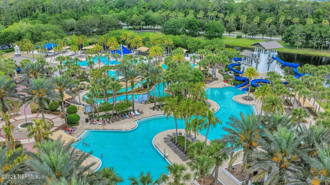 Photo of 446 PALM CREST Drive