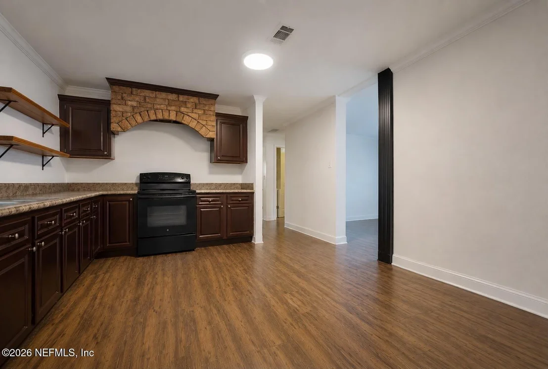 Photo of 233 JACKSON Boulevard
