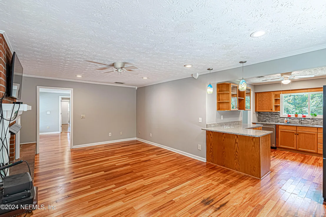 Photo of 2901 PACES FERRY Road S