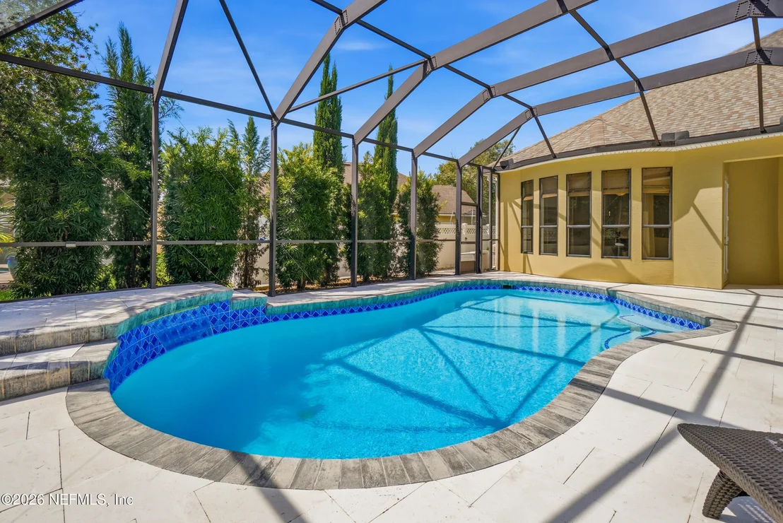 Photo of 804 STELLING Court