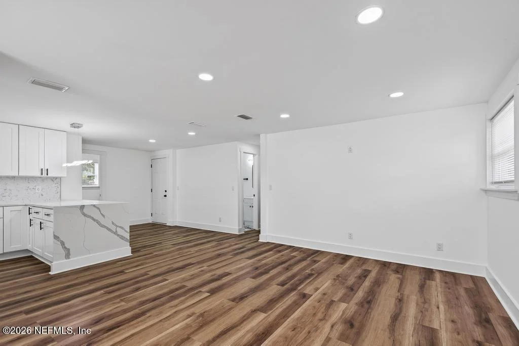 Photo of 4020 FOREST Boulevard
