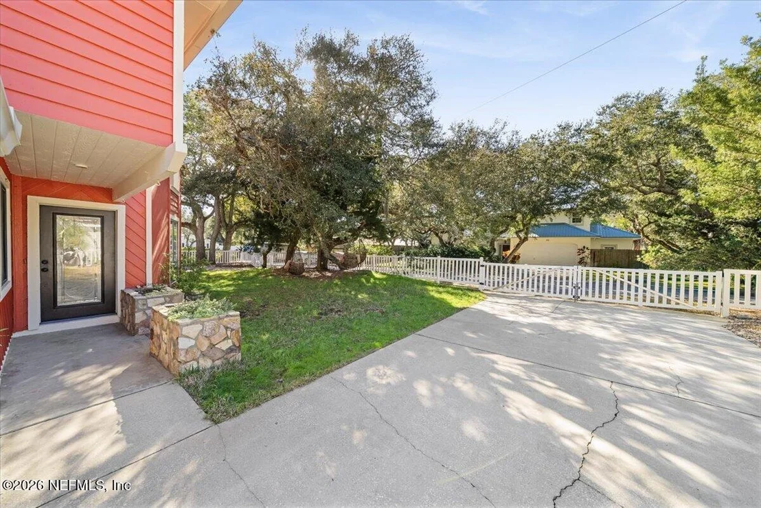 Photo of 4 SANTA MARIA Lane