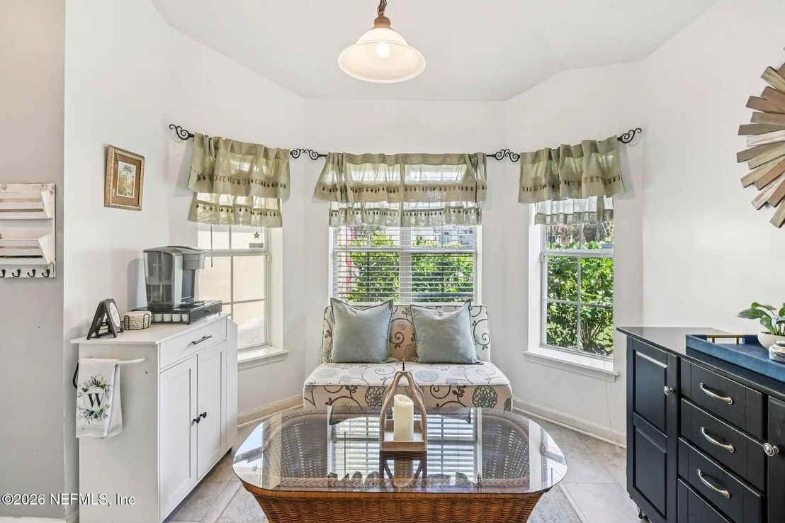 Photo of 1008 OAK ARBOR Circle