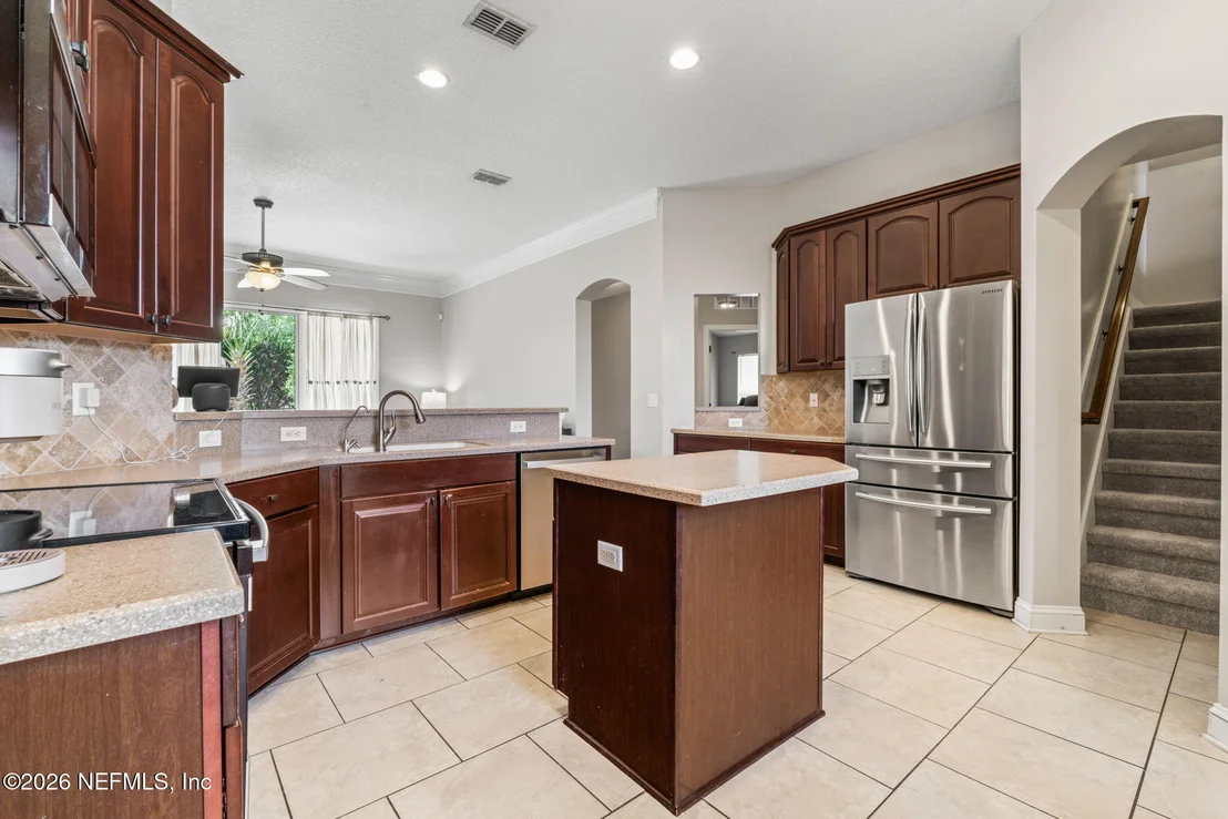 Photo of 1121 WESTFIELD Way